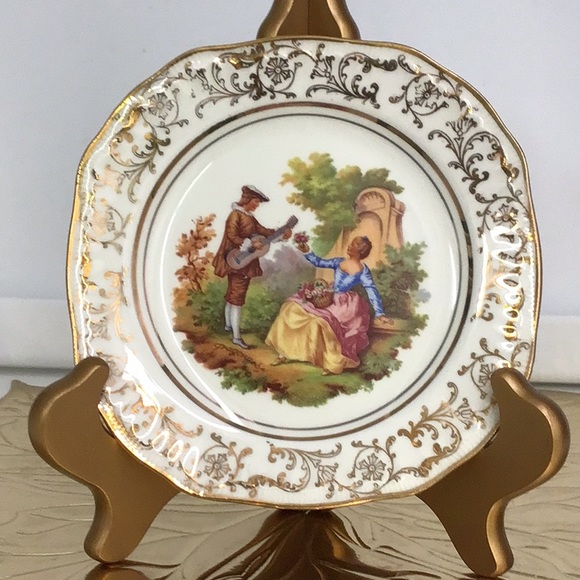 Authentic dessert dishes made in England by the famous Swinnertons company. - Picture 1 of 10